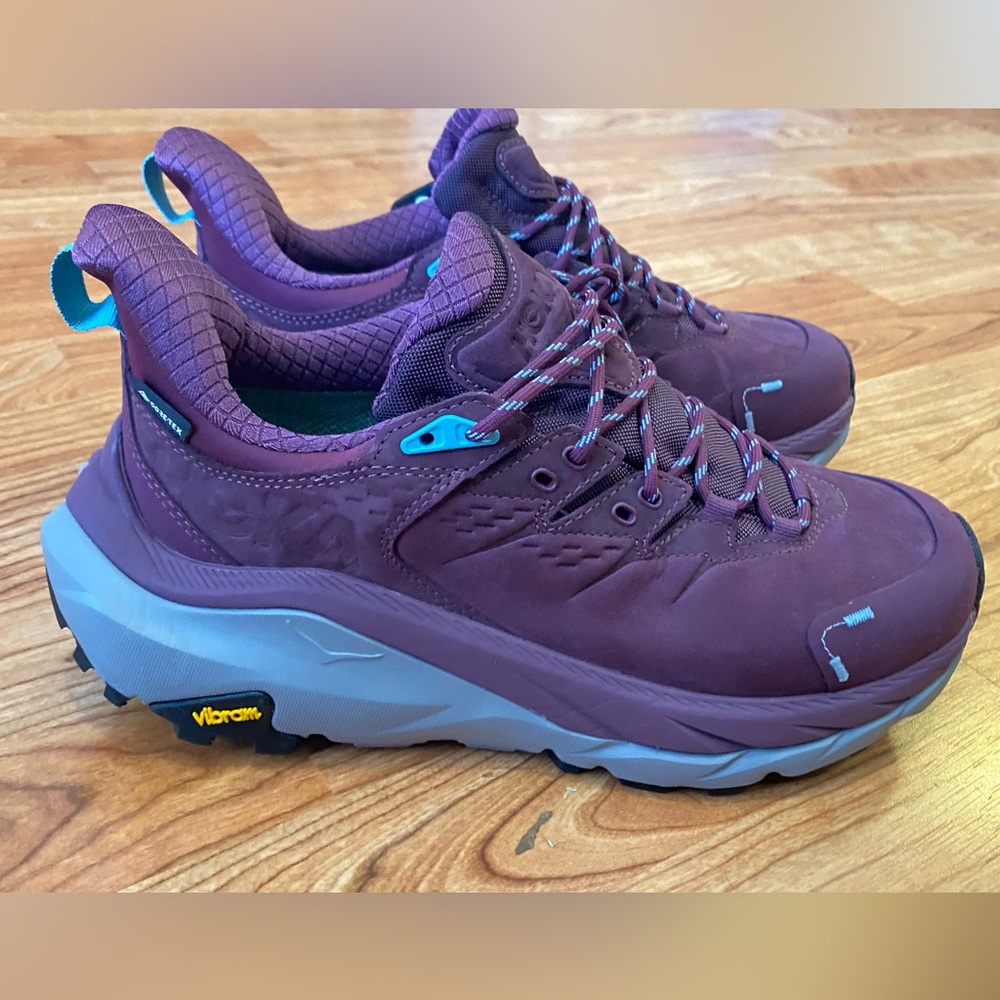 Brand New Women's HOKA KAHA 2, Purple Athletic Shoes, Size 9